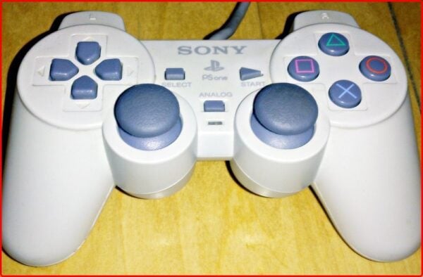 SONY PS2 & PSX Konsolen & Zubehör: Singstar, Guitar Hero, Buzz, EyeToy - Image 11