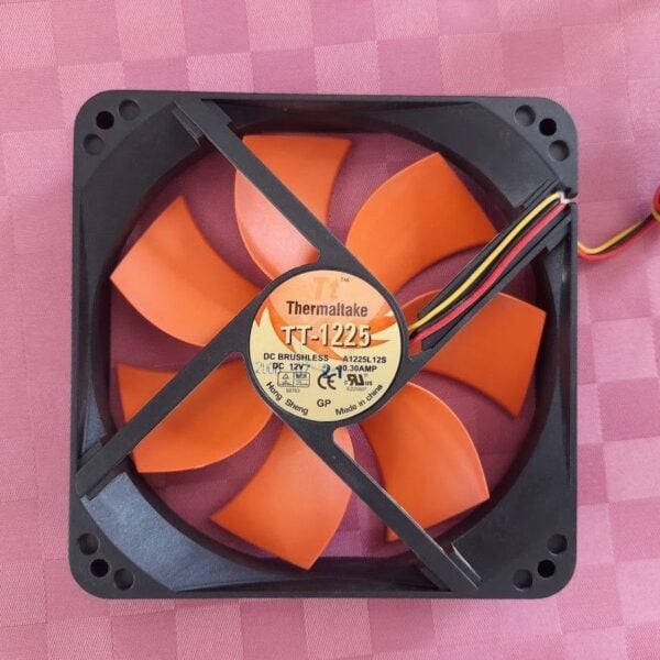 Thermaltake TT-1225 A1225L12S 120mm PC-Lüfter - Restposten Angebot - Image 1