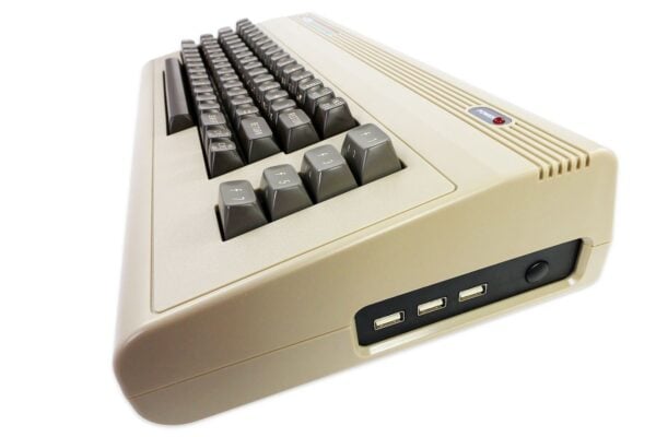 The C64 Maxi Konsole mit 64 Retro Spielen von Commodore - Image 4