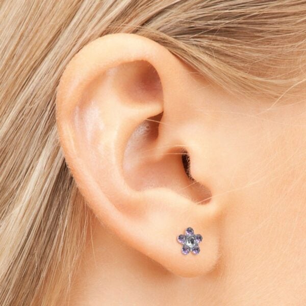 STUDEX Blume Tanzanite-Crystal Ohrstecker - Medizinisches Piercing - Image 2