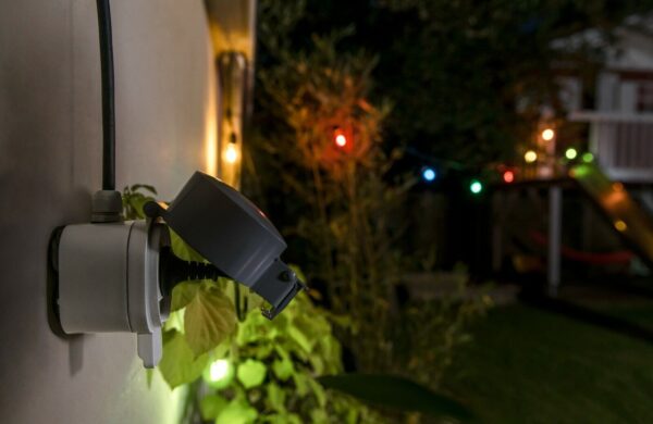 OSRAM Smart+ Outdoor Plug - Smarte ZigBee Außensteckdose IP44 - Image 1