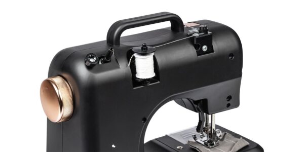 EASYmaxx Kompakt-Nähmaschine mit 12 Sticharten und Nählicht, B-Ware - Image 3